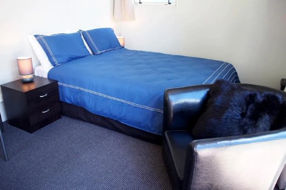 LV Cabins - bed